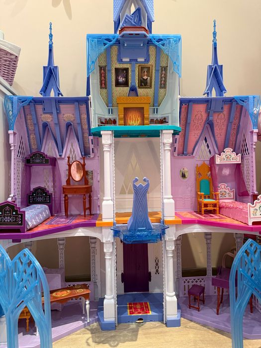 Замък Замръзналото кралство