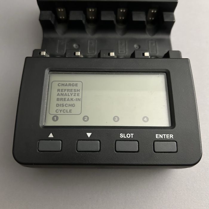 incarcator acumulatori Powerex Maha MH-C9000