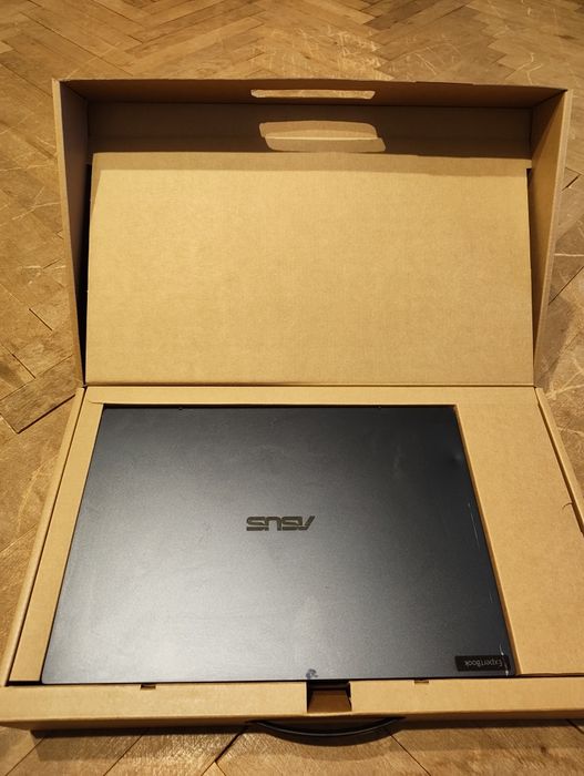 Лаптоп 14"  Asus expertbook b5402cea