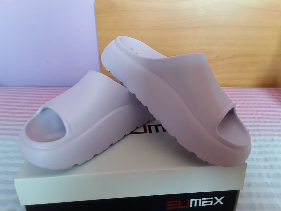 Vând Papucii Sinsay Mărimea 37  Italia