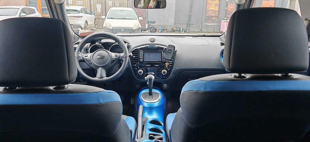 Nissan Juke 1.6 XTRONIC N-Connecta