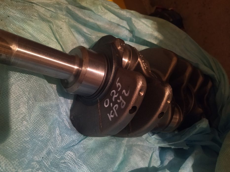 Запчасти Мерседес w124 .230 Е , w 201 , 190 E