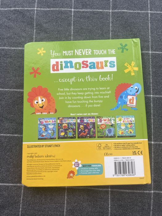 Never Touch the Dinosaurs, Eric Carle, детски книги на английски