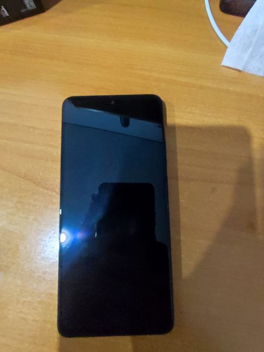 Продаю Poco X4 pro