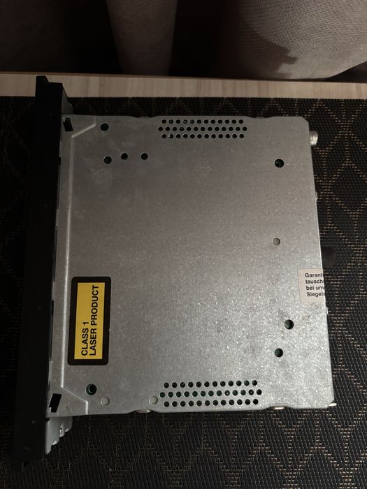 Оригинално радио SEAT Aura / Sound System – за части (не работи)