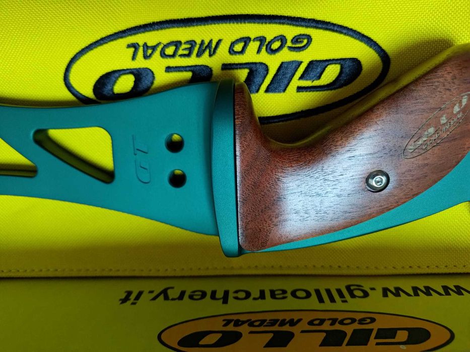 Gillo Handle GT Lux 23 Formula. Crosă de top de la Gillo