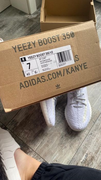 Yeezy 350 full white