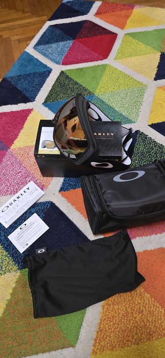 Oakley Flight Tracker L