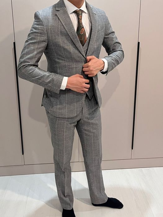 Продам костюм, тройку