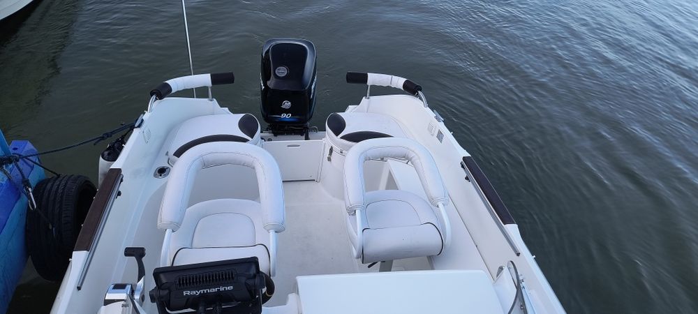 Barca Quicksilver 510, motor Mercury 90, peridoc Jsi VT 1000L, toate 2