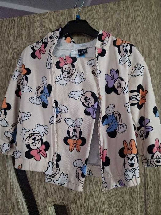 Trening cu Minnie pentru fetite 3-4 ani