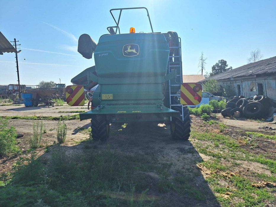 Combina John Deere W440