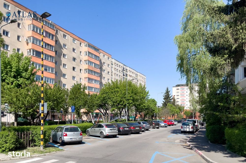 Apartament 3 camere, Griviței, etaj 1/4, 2 locuri parcare, 2 boxe