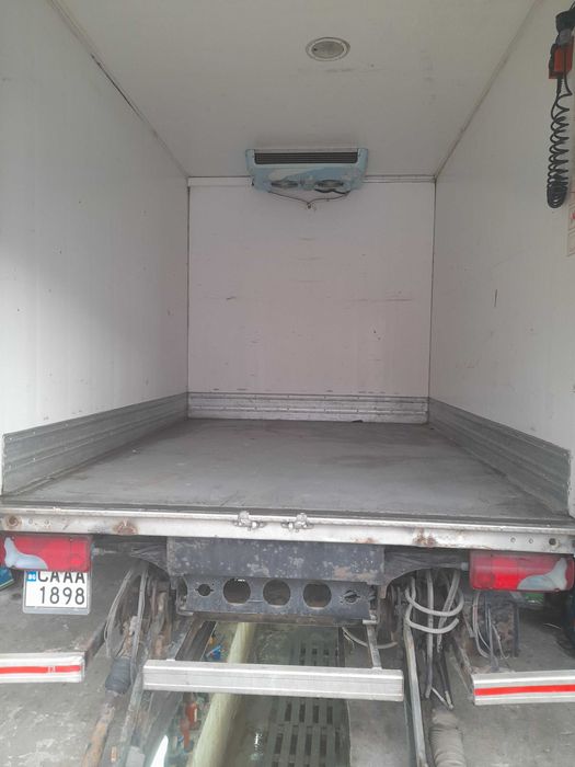 Хладилен фургон с агрегат