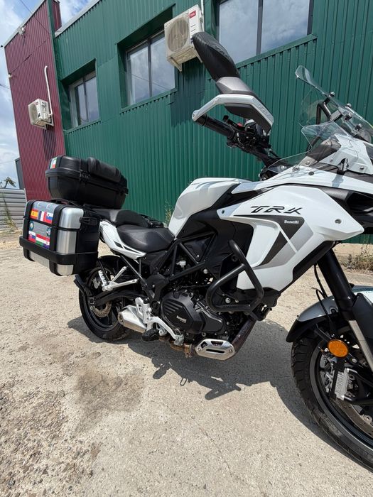Benelli Trk 502 2022 motocicleta cu posibilitate limitare A2 la 35kw