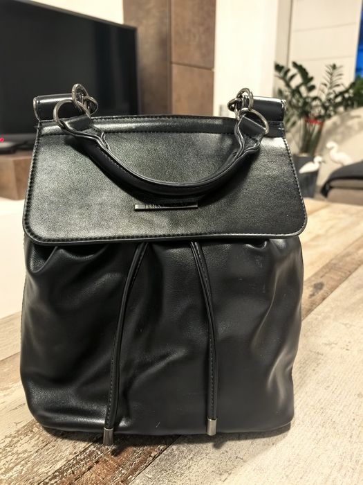 Нова дамска раница