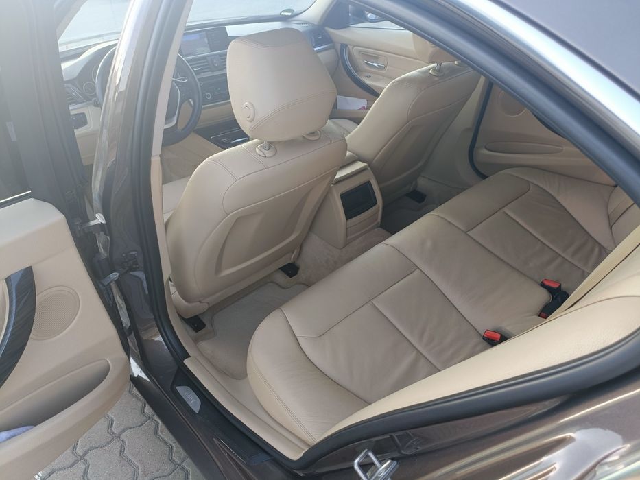 BMW 328i 245cp Luxury Line Automat 135000km