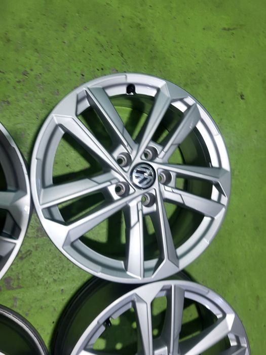 17 5x112 Vw Golf 5 6 7 8 Touran Caddy Skoda Audi 5х112