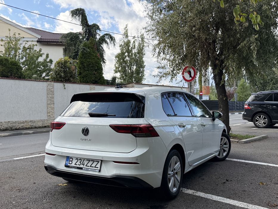 Volkswagen Golf 8, 1.0 TSI