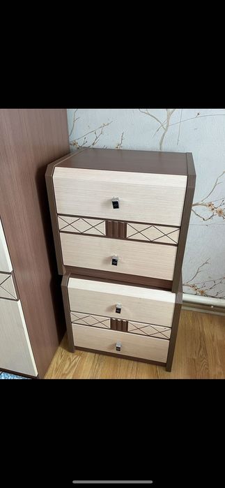 Кровать двуспальная с матрасом (2 тумбы)