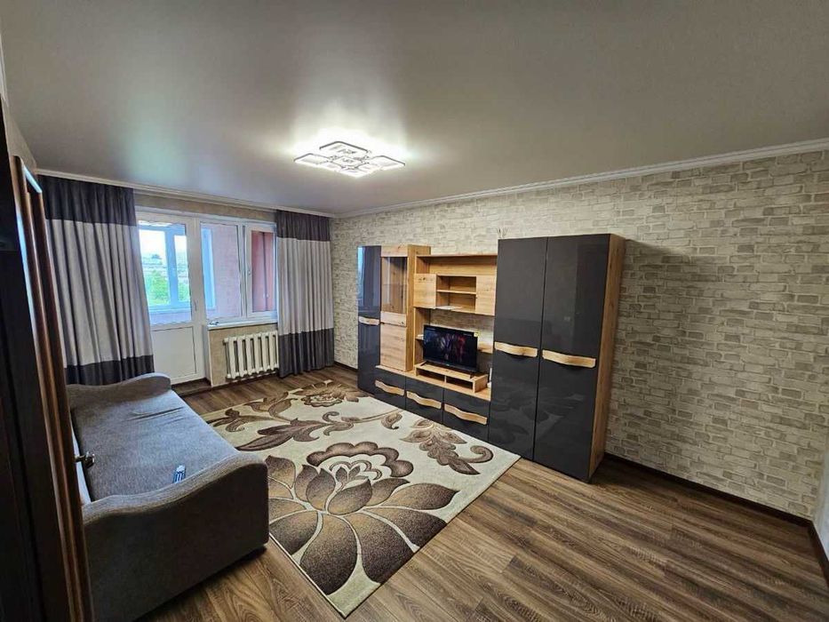 Дава се под наем Двустаен апартамент в София, Дружба 1 - 55 кв.м за 350 € - Снимка #1