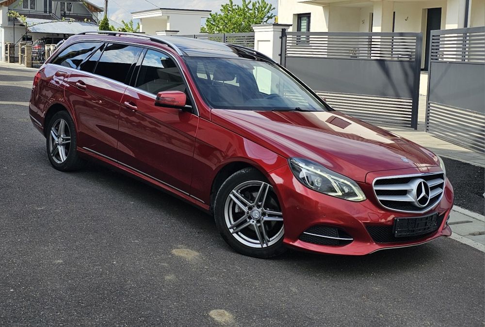 Mercedes E Class - 7 locuri ! Rate.