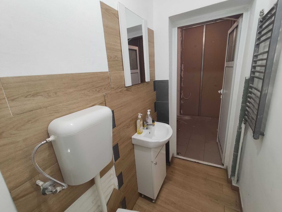 Spatiu comercial de inchiriat.