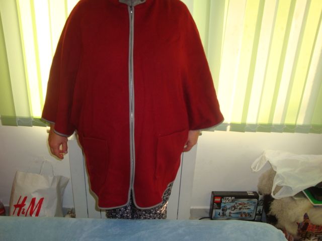 Пончо,манто на Basler-красиви и оригинални