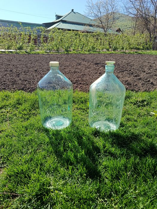 Стеклянные бутыли