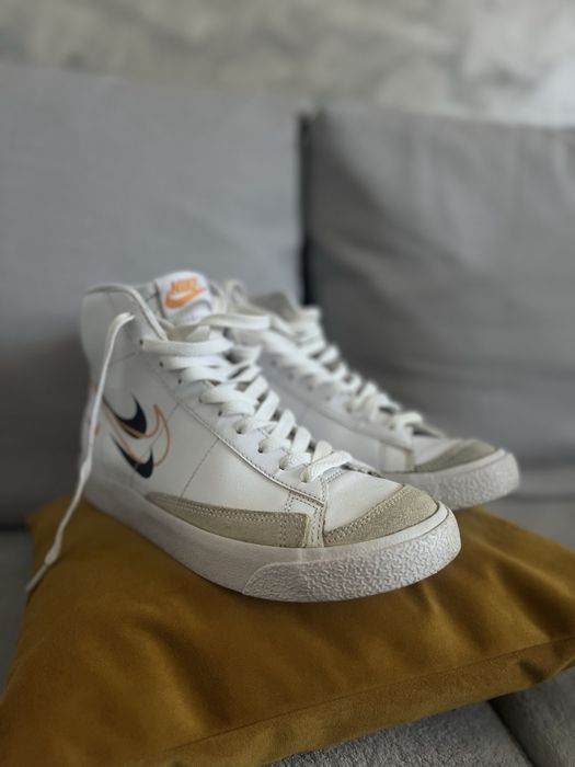 Nike Blazer Mid '77 GS „Multi-Swoosh”