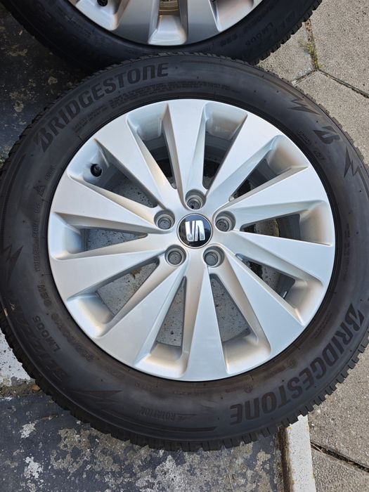 Джанти 16ки 5х100 със зимни гуми Bridgestone 205/60/16