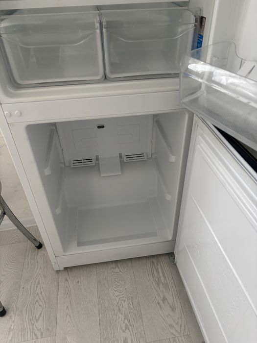 Продам в отилчном состоянии холодильник