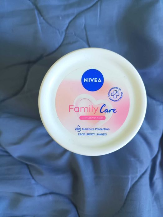 Лосион за тяло и Крем за лице, тяло и ръце Nivea- намаление от 68%