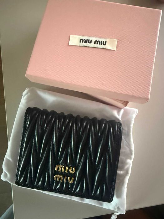 Vand portofel din piele naturala Miu miu