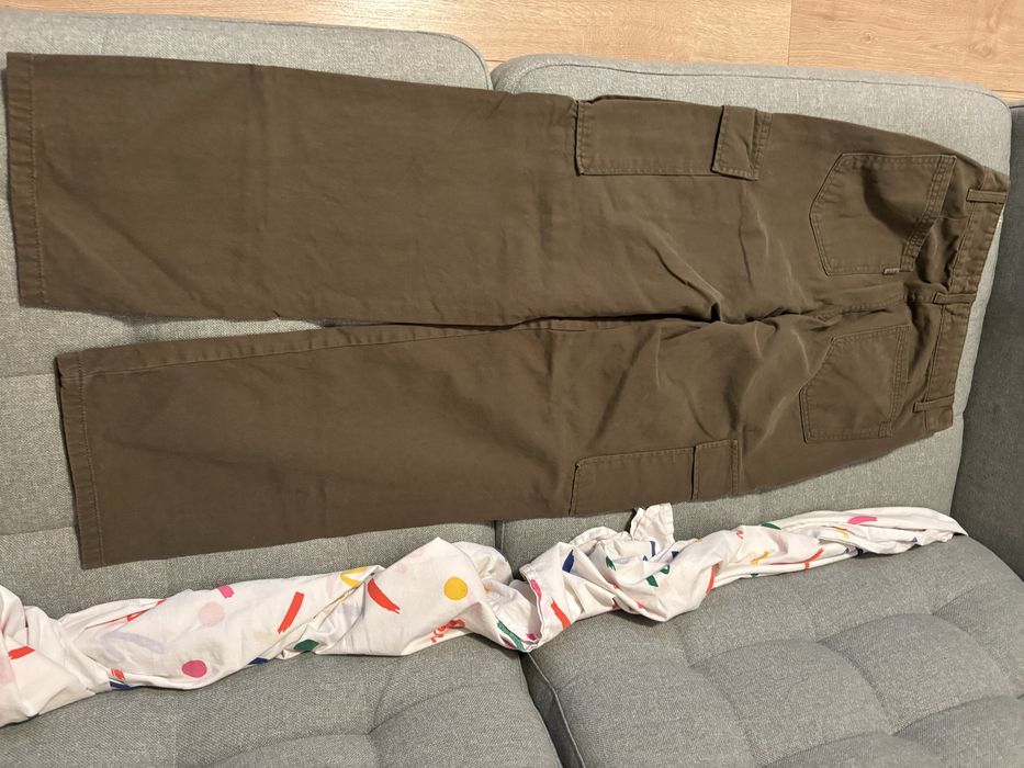 Vand pantaloni dama Stradivarius