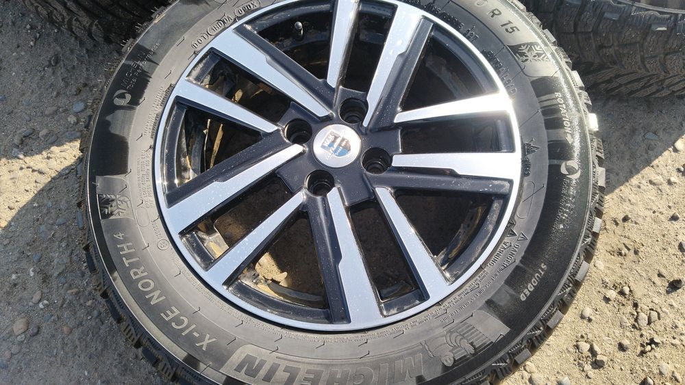 Продам зимние шины