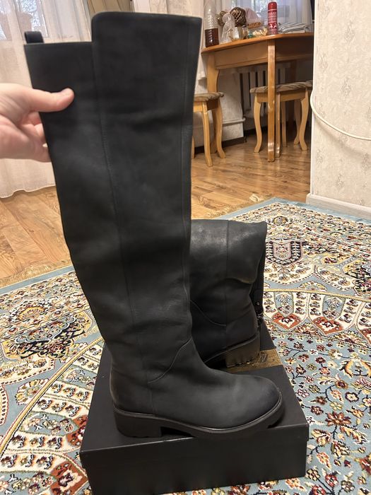 Продам зимние сапоги ботфорды