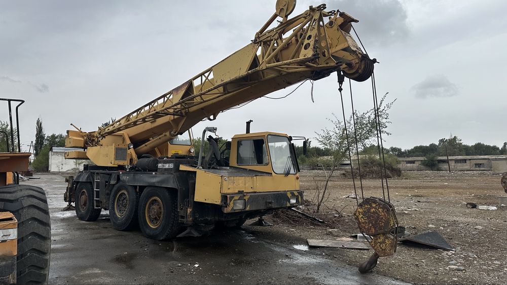 Продам! Liebherr,Кран