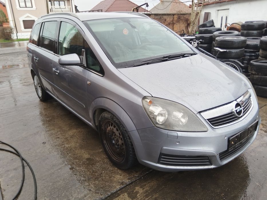 Usa/usi stanga/dreapta Opel Zafira B an 2005-2010
