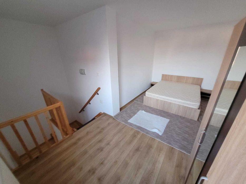 inchiriez ap. 2 camere cu terasa