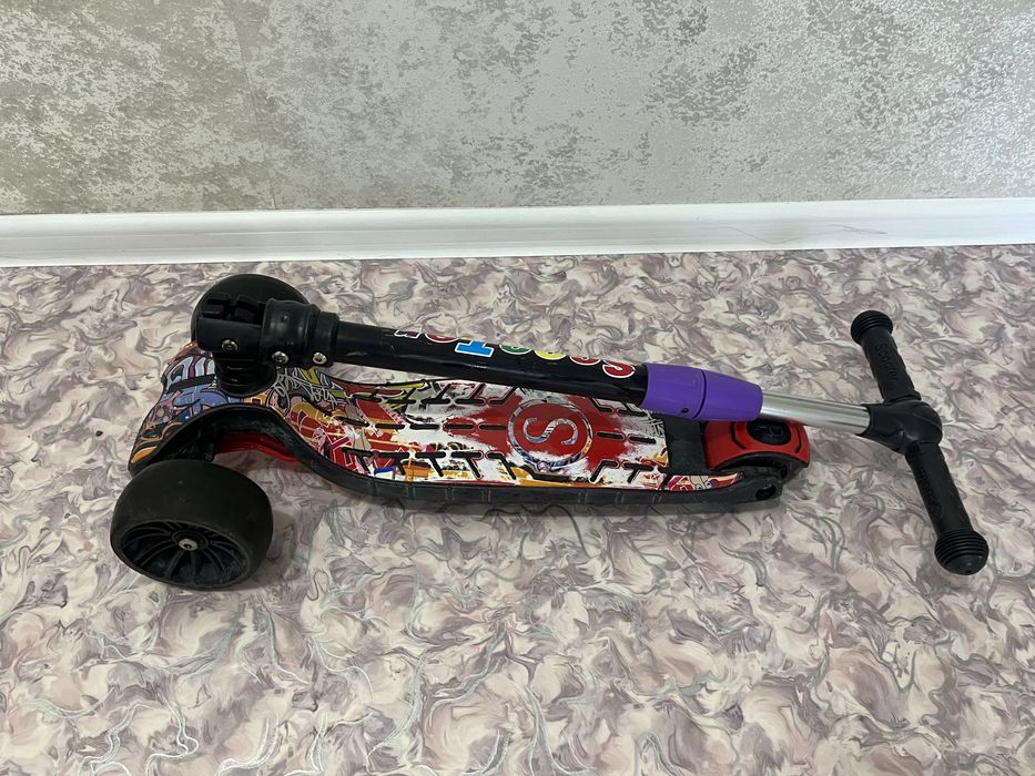 Продам самокат в отличном состоянии