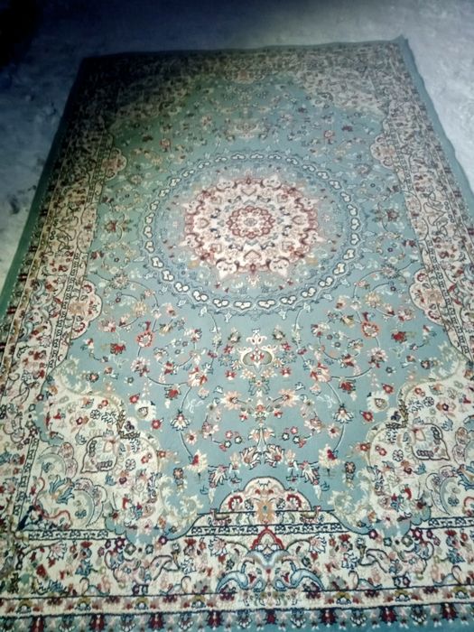 Продам ковры по 10000