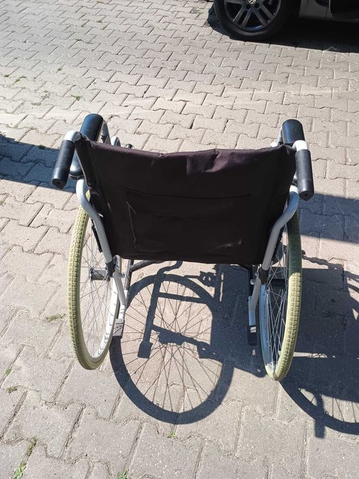 Cărucior pentru persoane cu dizabilități