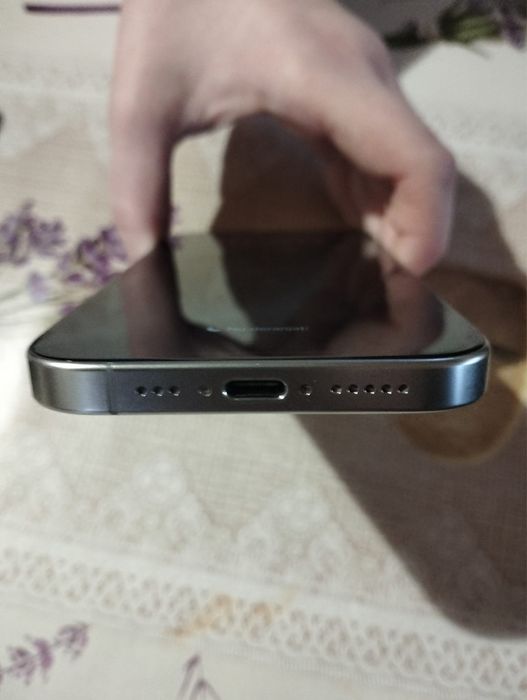 IPHONE 15 PRO  Natural Titanium