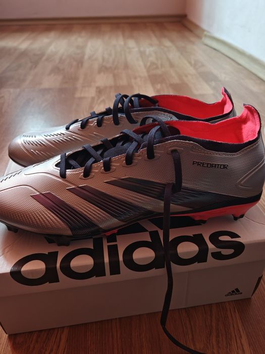 Бутонки adidas predator