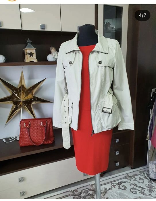 Trench Zara cu curea in talie si buzunare laterale