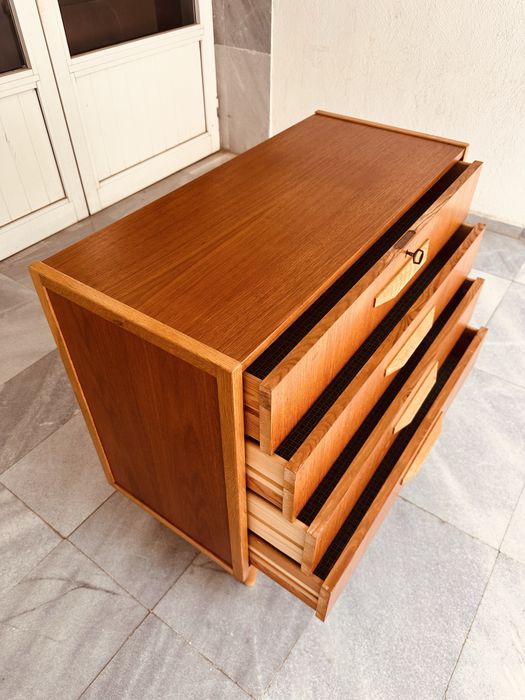 Скандинавски Mid-Century скрин в стил Kai Kristiansen / Danish Modern, 1960-те години“