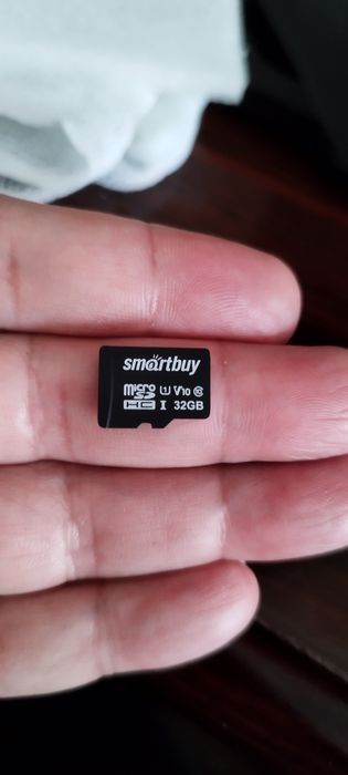 Флешка на 32 Гб новая