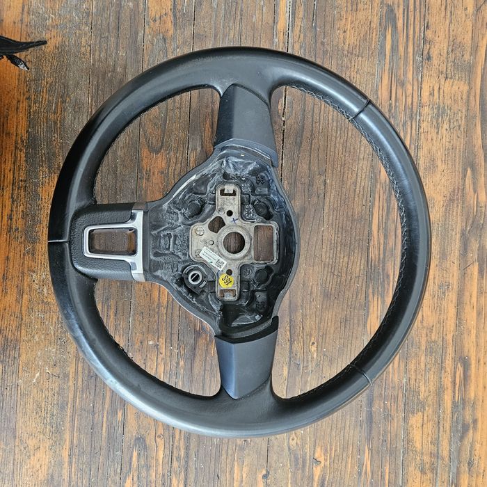 Волан за Vw tiguan 2013