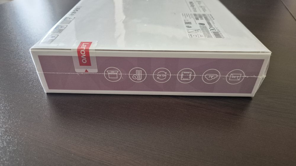 Lenovo Idea Tab Matte Edition + калъф и химикал